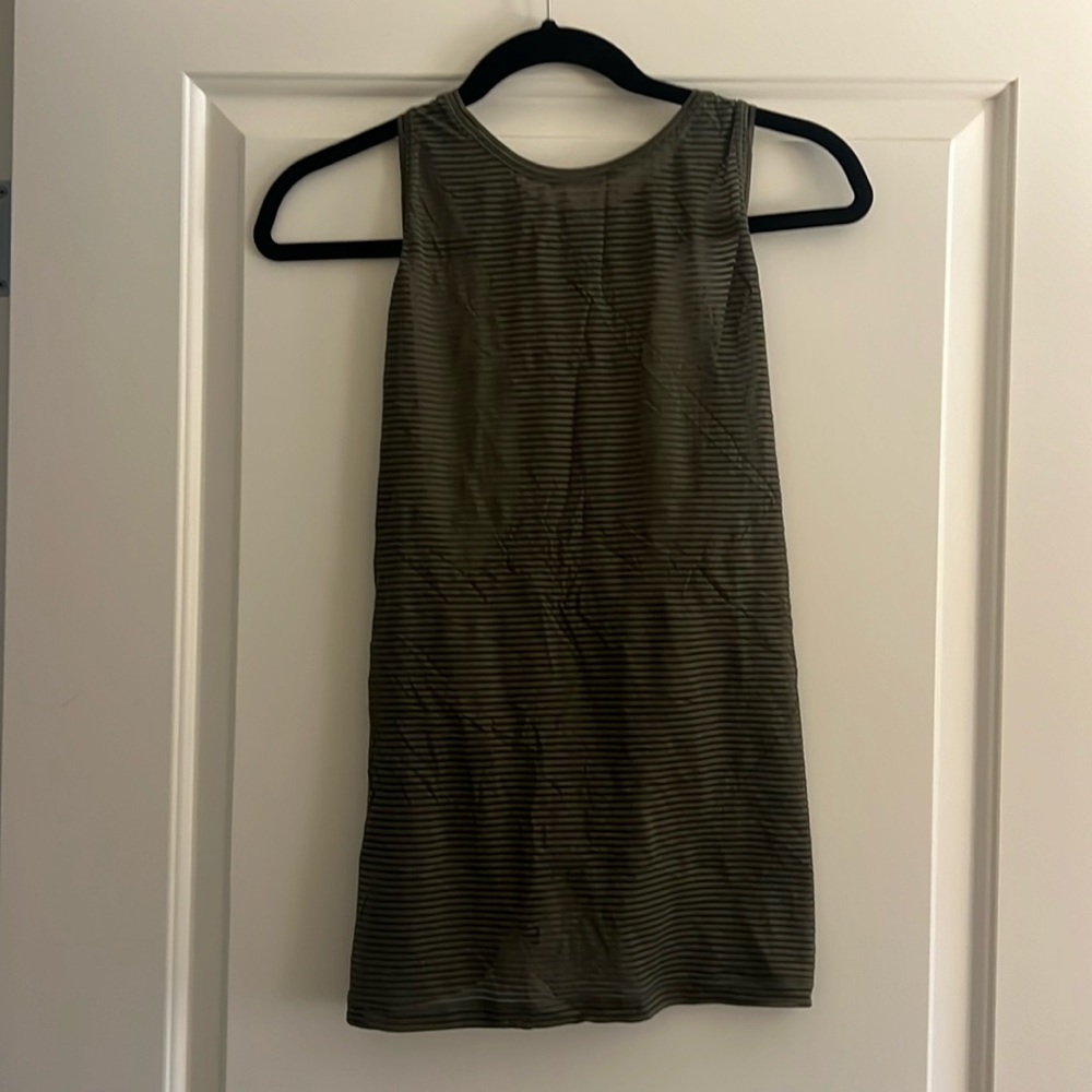 Lululemon tie-back tank top